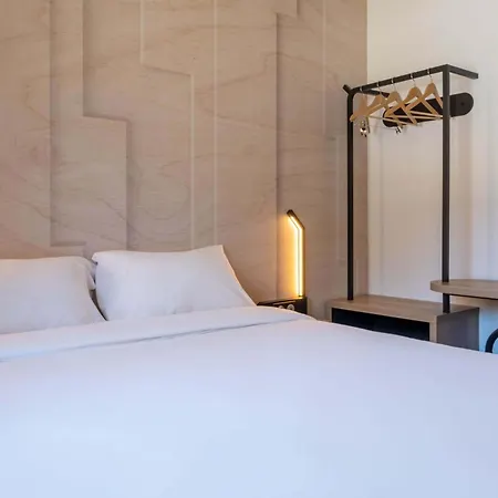 Sud Hotel 2*
