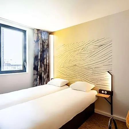 Sud Hotel 2*